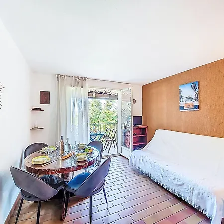 Apartman Les Aigues Marines-75 By Interhome